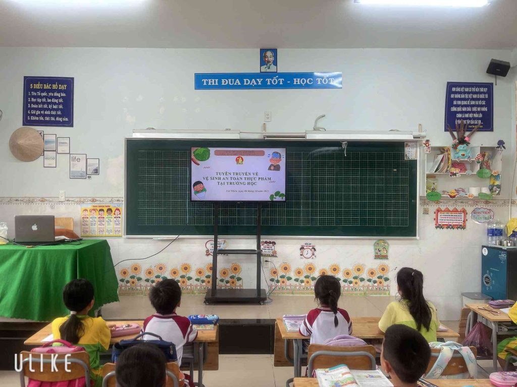 z7115478450423_90dbbc8b920ab12557f09cdf1b9c7f57